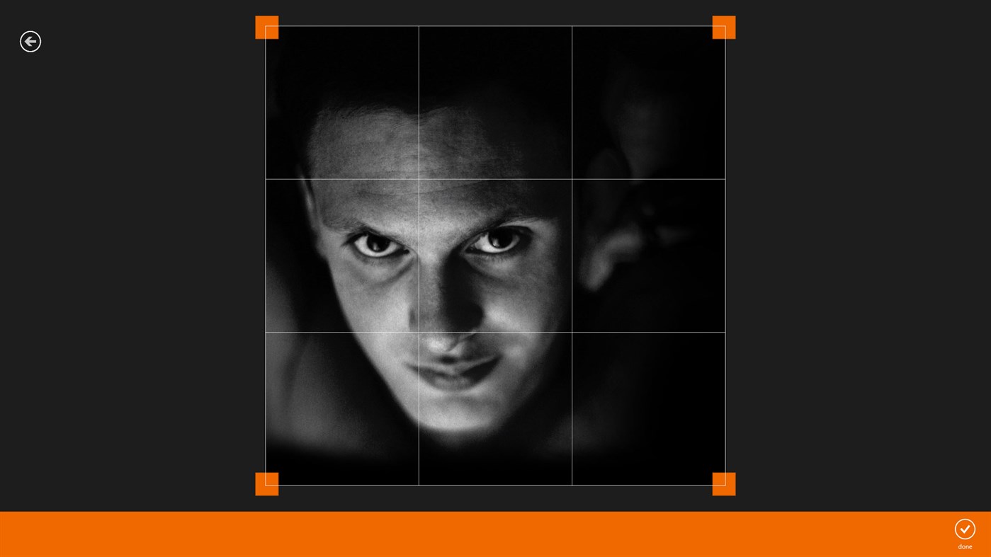 #3. PhotoFunia (Windows) Göre: Capsule Digital